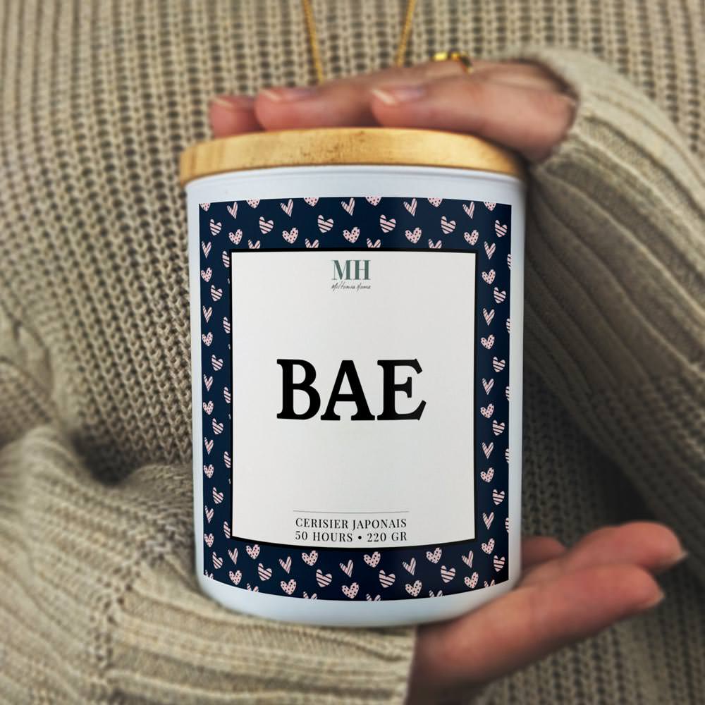 BAE - Before Anyone Else - Bougie Amoureuse